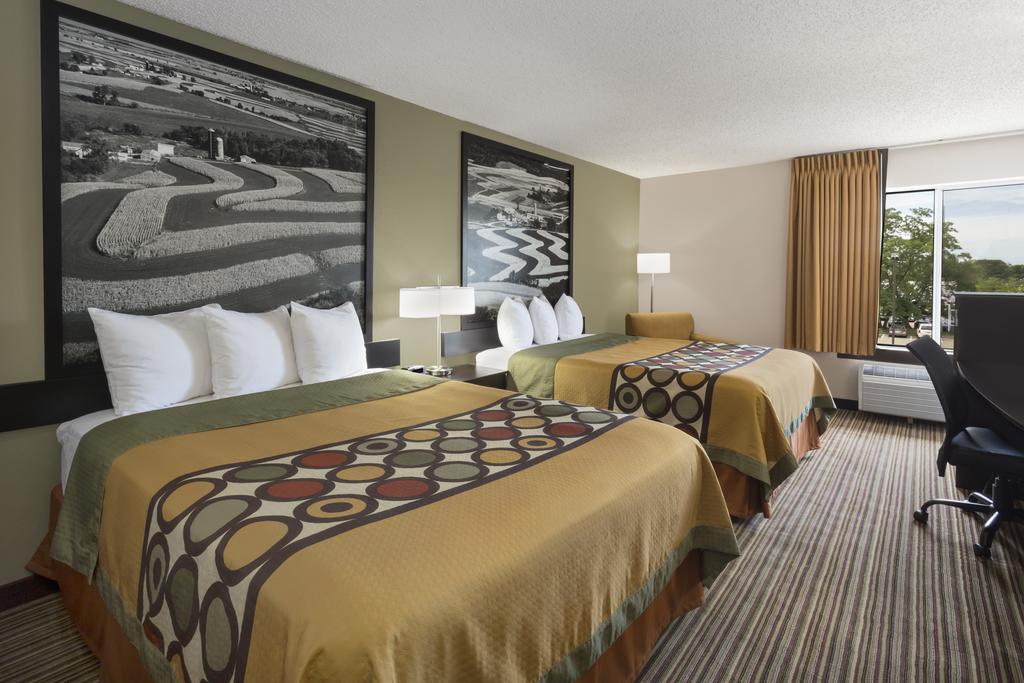 Super 8 By Wyndham Madison South Motel Eksteriør billede