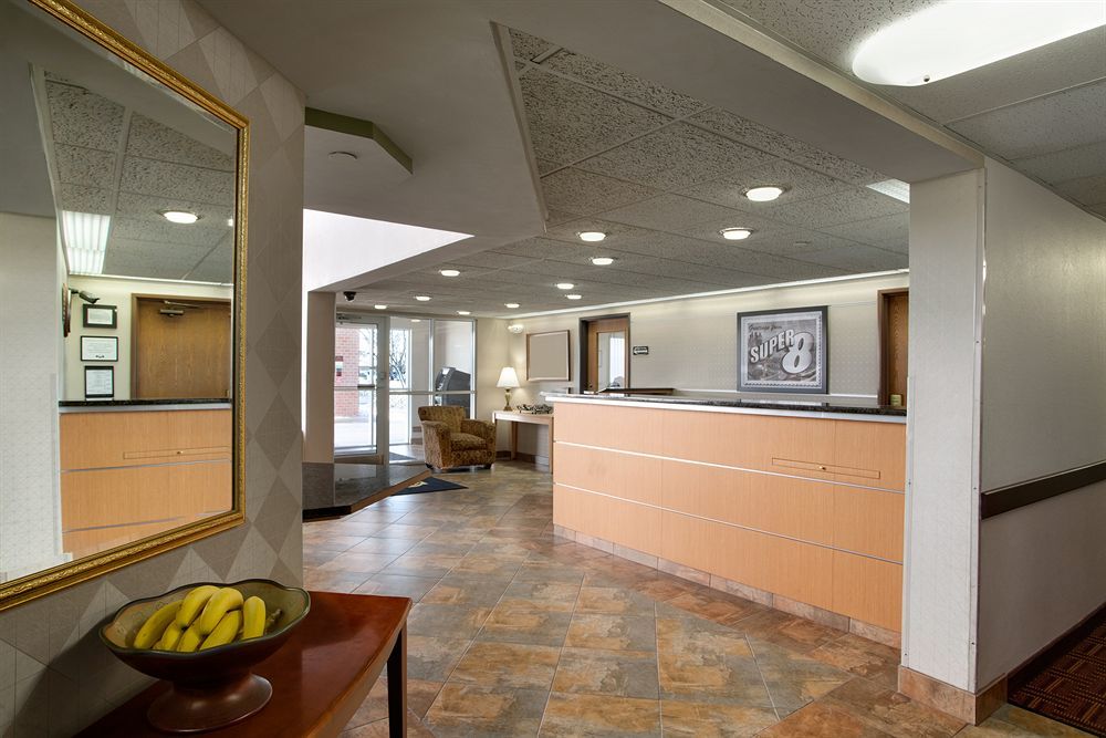 Super 8 By Wyndham Madison South Motel Eksteriør billede